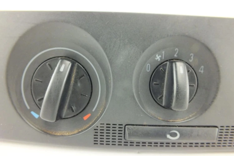 PANEL NAWIEWU SKODA FABIA I 6Y 1.4 mpi