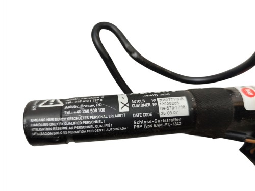 NAPINACZ PASA PRAWY PRZÓD OPEL CORSA D (2006-2011) 1.6 T 192KM 13225285 607