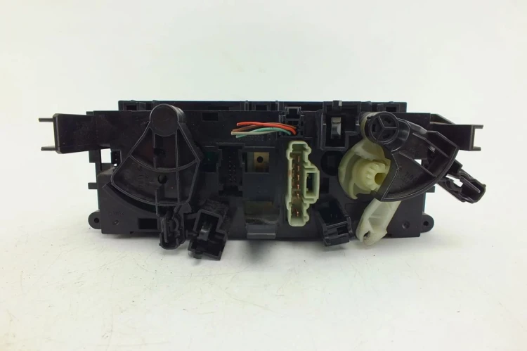 PANEL KLIMATYZACJI PEUGEOT 207 (2006-2009)
