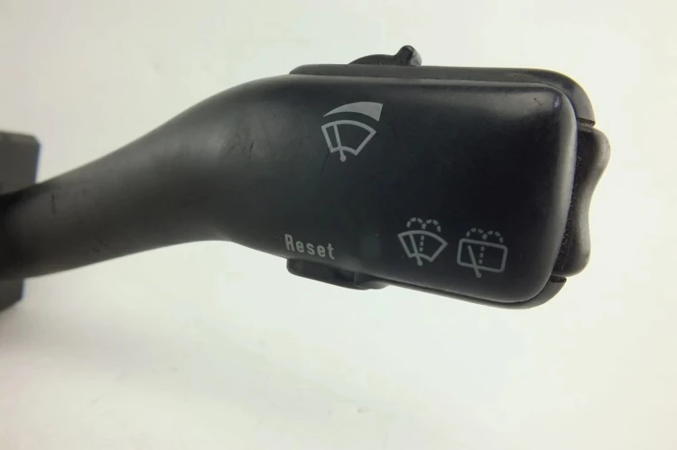 PRZEŁĄCZNIK ZESPOLONY VOLKSWAGEN PASSAT B5 1.9TDI 8L0953513J