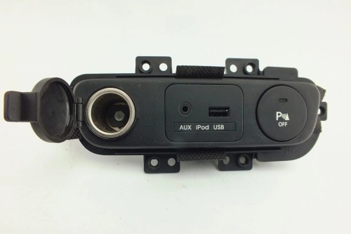 GNIAZDO USB AUX KIA SPORTAGE III (2010-2015) 1.6 GDI 96110-3W000