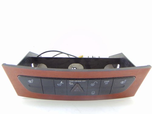 PRZYCISK ŚWIATEŁ AWARYJNYCH MERCEDES E W211 LIFT (2006-2009) 2.2 CDI