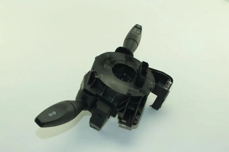 PRZEŁĄCZNIK ZESPOLONY FORD FOCUS MK1 1.6 16V 2M5T-13N064-AB