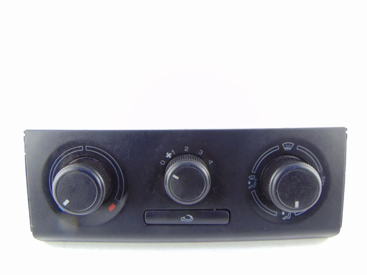 PANEL NAWIEWU SKODA FABIA II(2007-2014) 1.2 12V 60KM 5J0819045