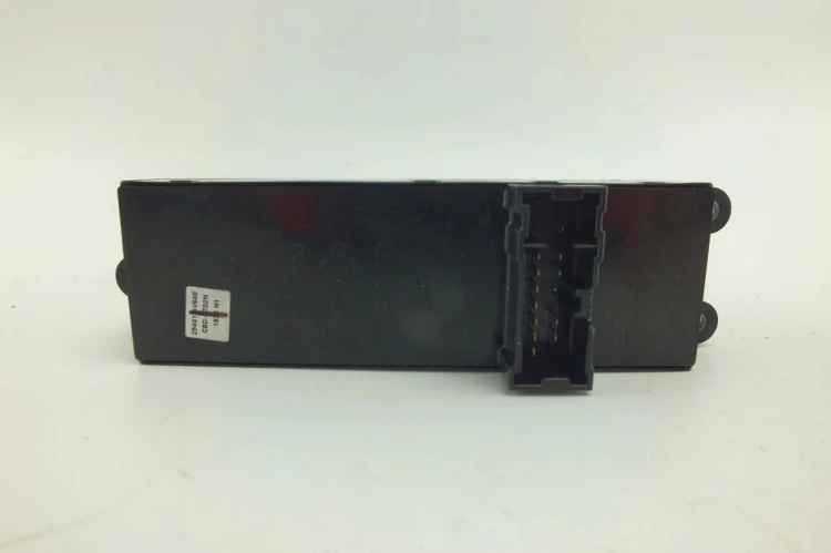 PANEL STEROWANIA SZYB NISSAN PRIMERA P12 1.9 DCI 25401 AV640