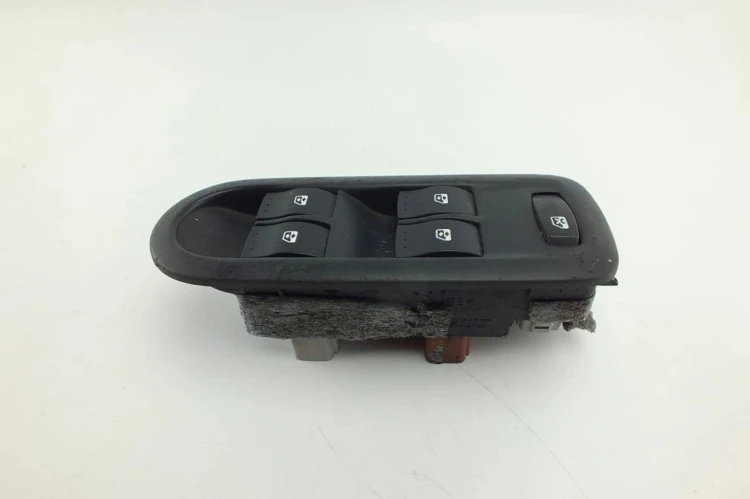PANEL STEROWANIA SZYB RENAULT SCENIC II (2003-2005)