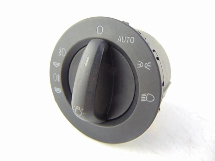 PRZEŁĄCZNIK ŚWIATEŁ AUDI A6 C6 2.0 TDI 4F2941531D