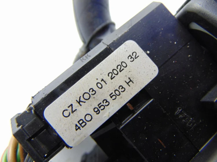 PRZEŁĄCZNIK ZESPOLONY VOLKSWAGEN GOLF IV 1.9 TDI 4B0953503H