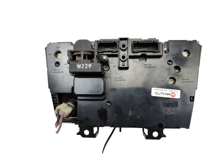 PANEL KLIMATYZACJI VOLVO V70 II (2000-2005) 2.4 T 200KM