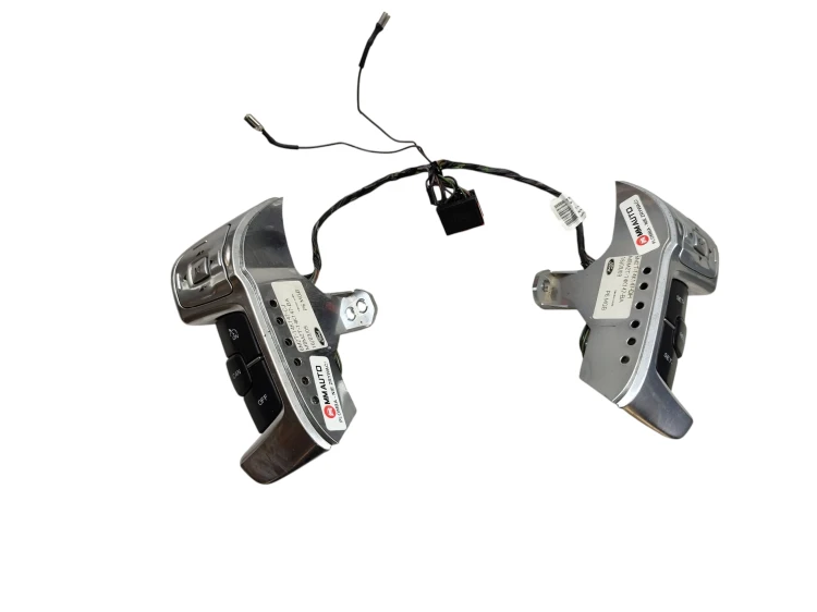PRZYCISKI MULTIFUNKCJI TEMPOMATU FORD MONDEO MK4 (2007-2010) 2.0 TDCI 136KM