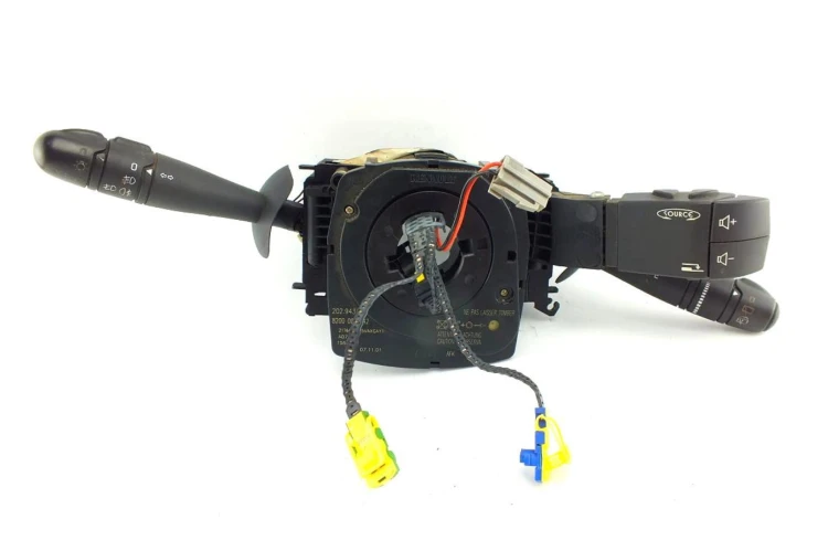 PRZEŁĄCZNIK ZESPOLONY RENAULT LAGUNA II LIFT (2005-2007) 2.0 16V 8200004642
