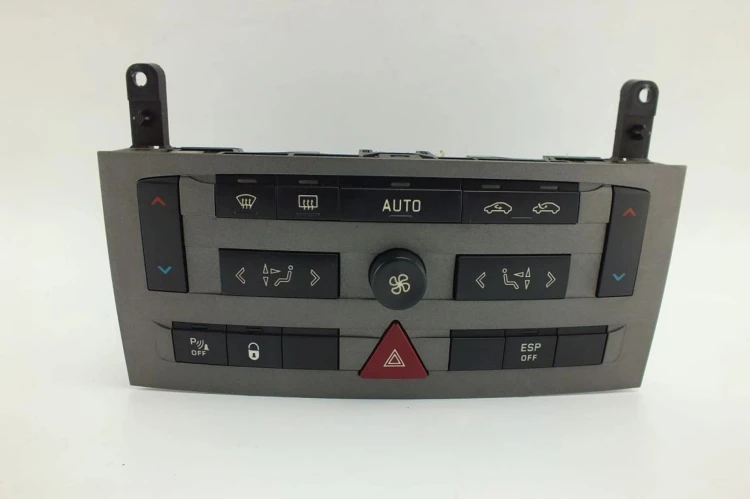 PANEL NAWIEWU PEUGEOT 407 (2004-2008) 2.0 HDI 96573322YA