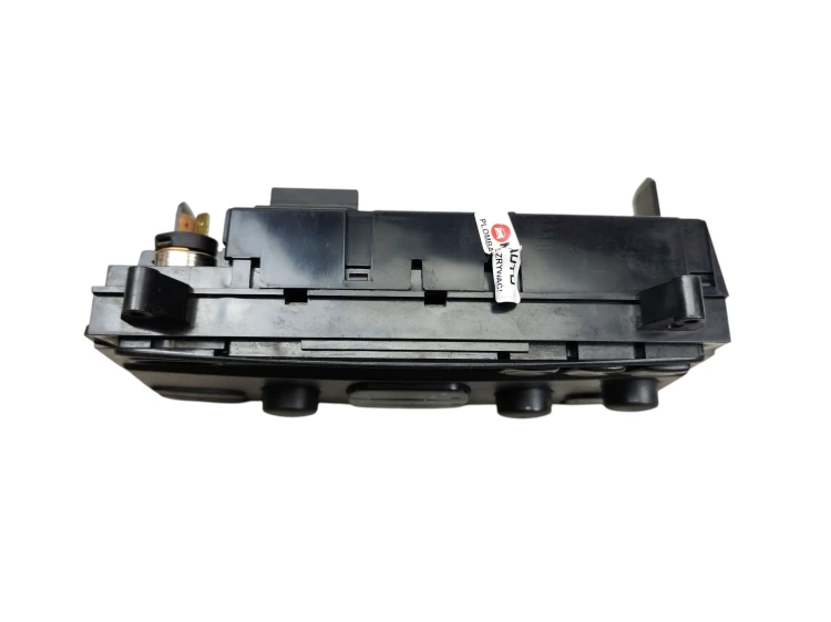 PANEL NAWIEWU KLIMATYZACJI VOLVO S60 I LIFT (2004-2010) 8697140 EUROPA