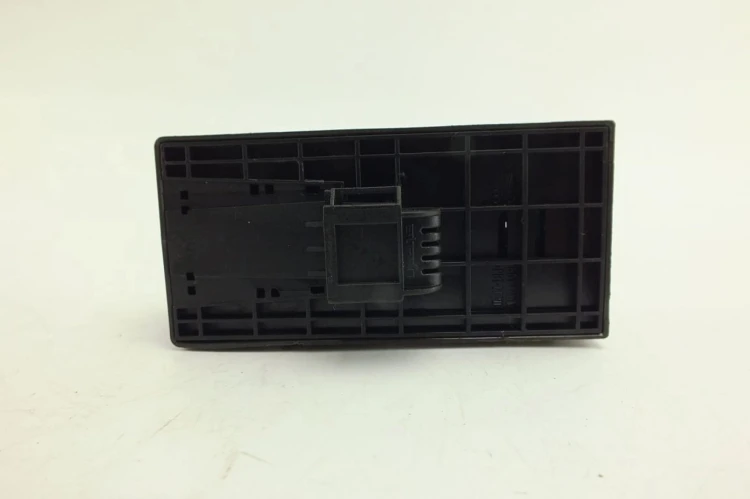 PANEL STEROWANIA SZYB SEAT EXEO (2008-2013) 2.0 TDI 8E0959851