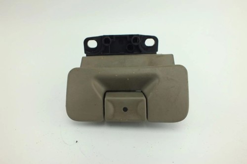 PRZYCISK HAMULCA RĘCZNEGO RENAULT LAGUNA II (2001-2005) 8200550567