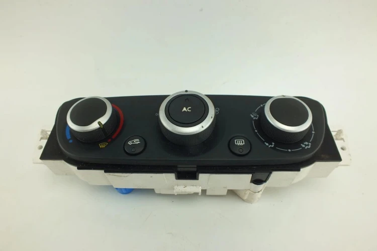 PANEL KLIMATYZACJI RENAULT SCENIC III (2009-2013) 1.5 DCI