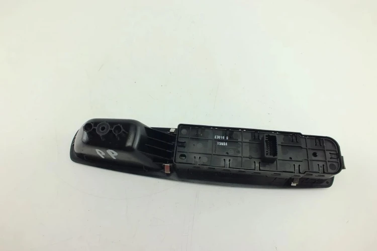PANEL STEROWANIA SZYB RENAULT SCENIC III (2009-2013) 1.5 DCI
