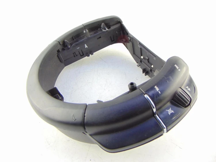 PRZYCISKI KIEROWNICY RADIA CITROEN C4 I (2004-2008) 1.6 HDI 96497900XT