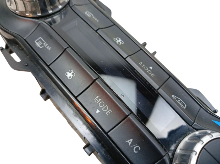PANEL KLIMATYZACJI MERCEDES A W176 (2012-2015) 1.5 CDI 109KM