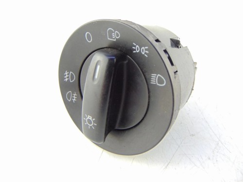 PRZEŁĄCZNIK ŚWIATEŁ VOLKSWAGEN GOLF V 2.0 TDI 1K0941431N