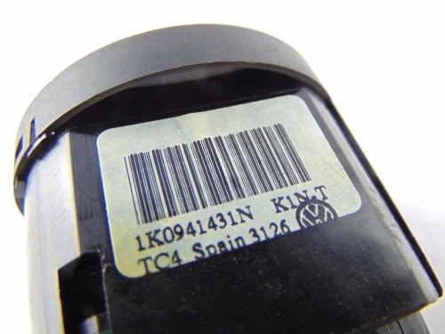 PRZEŁĄCZNIK ŚWIATEŁ VOLKSWAGEN GOLF V 2.0 TDI 1K0941431N