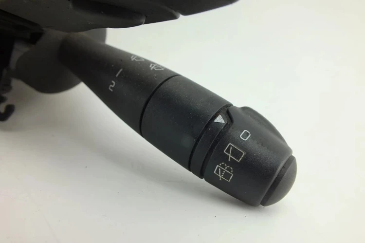 PRZEŁĄCZNIK ZESPOLONY RENAULT LAGUNA II LIFT (2005-2007) 2.0 16V 8200004642