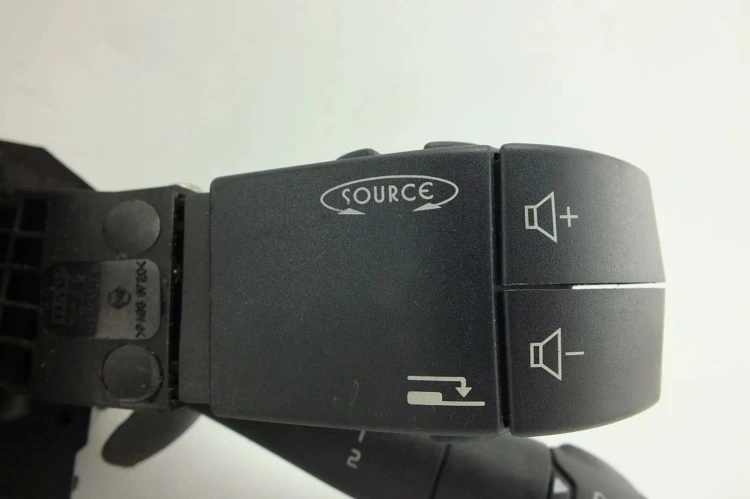 PRZEŁĄCZNIK ZESPOLONY RENAULT LAGUNA II LIFT (2005-2007) 2.0 16V 8200004642