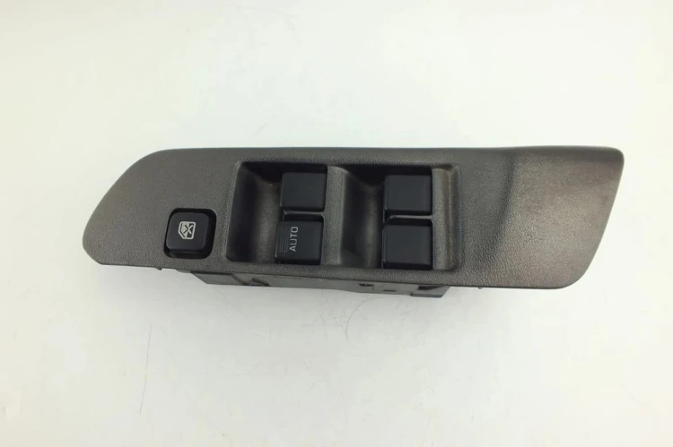 PANEL STEROWANIA SZYB NISSAN PRIMERA P11 1.8