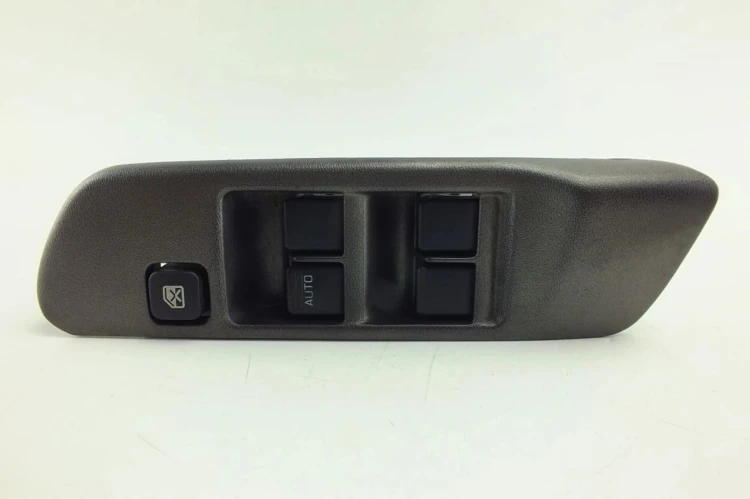 PANEL STEROWANIA SZYB NISSAN PRIMERA P11 1.8