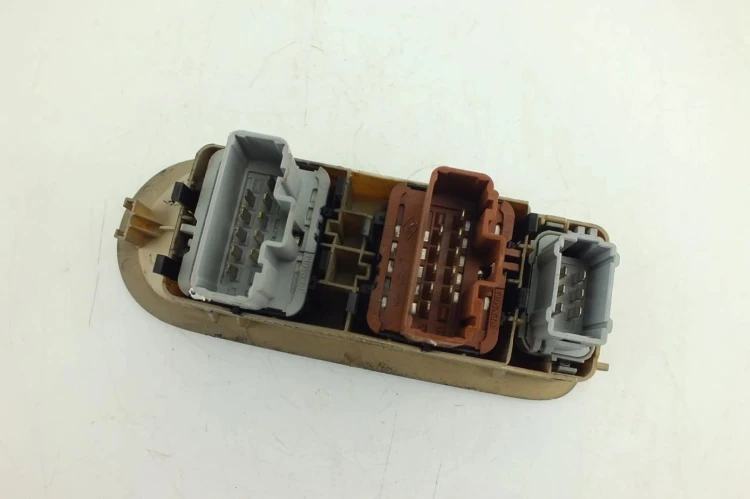 PANEL STEROWANIA SZYB RENAULT SCENIC II (2003-2005)