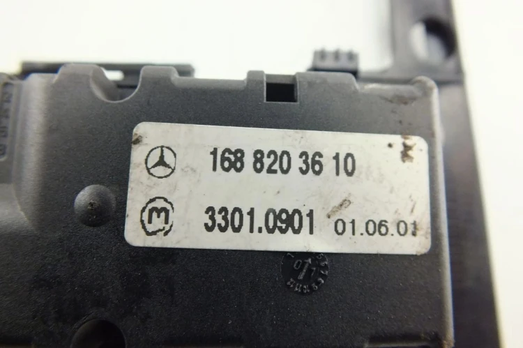 PANEL ŚRODKOWY MERCEDES A W168 (1997-2005) 1.6 104KM 1688203610