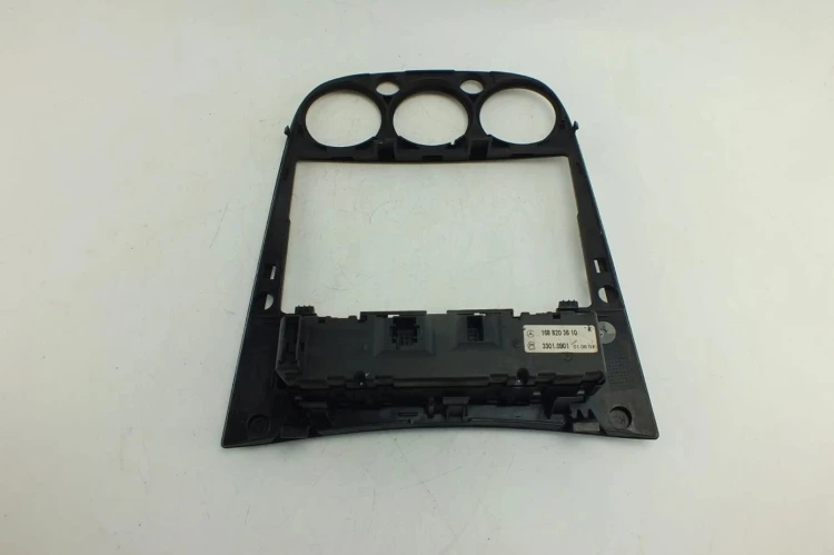 PANEL ŚRODKOWY MERCEDES A W168 (1997-2005) 1.6 104KM 1688203610