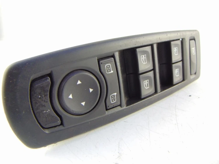 PANEL STEROWANIA SZYB RENAULT MEGANE III (2008-2013) 1.5 DCI 809610006C