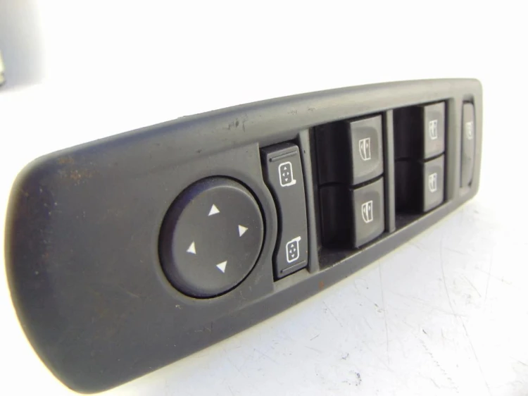 PANEL STEROWANIA SZYB RENAULT LAGUNA III (2007-)