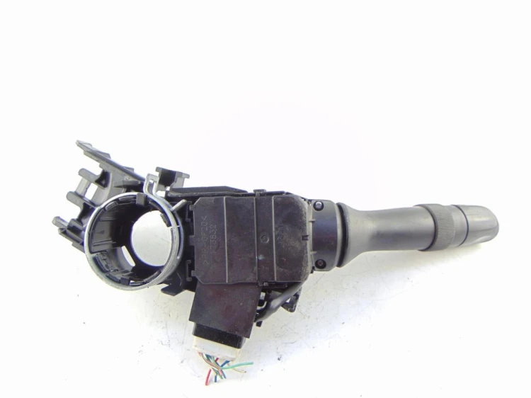 PRZEŁĄCZNIK ŚWIATEŁ MANETKA TOYOTA AVENSIS III T27 1.8 16V VVTi
