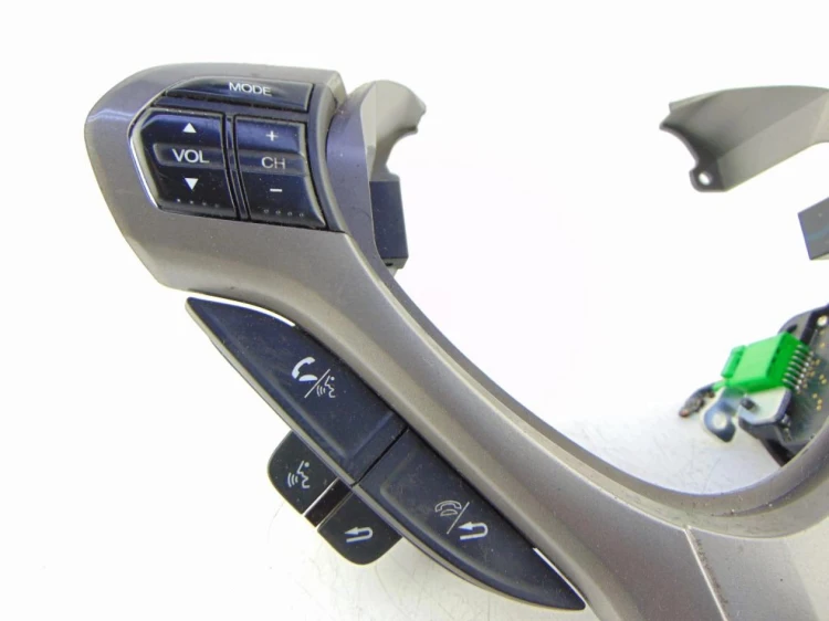 PRZYCISKI KIEROWNICY RADIA HONDA ACCORD VIII (2008-2010) 2.2 I-DTEC 180