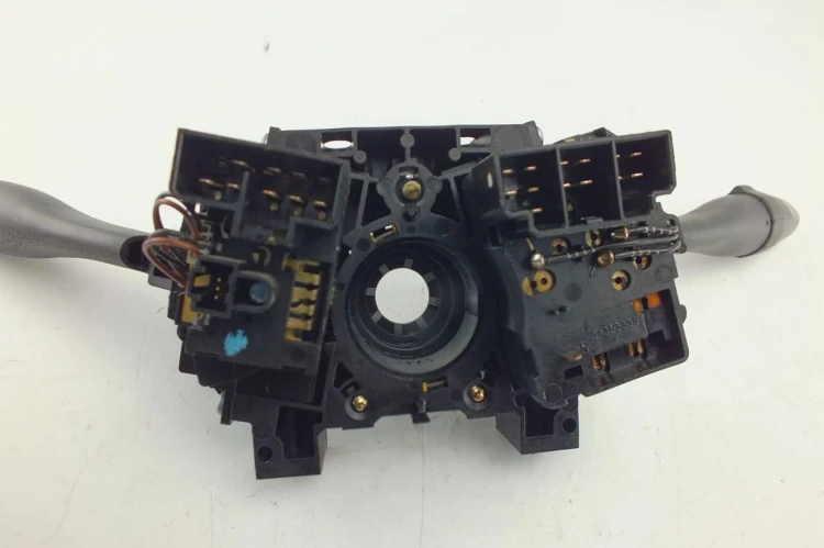 PRZEŁĄCZNIK ZESPOLONY NISSAN PRIMERA P11 1.8 54034618B