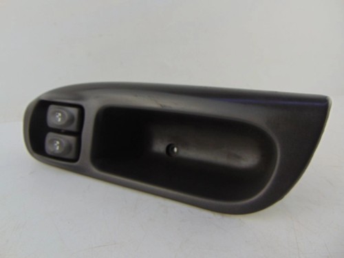 PANEL STEROWANIA SZYB RENAULT SCENIC I LIFT (1999-2003) 1.6 16V 7700431172
