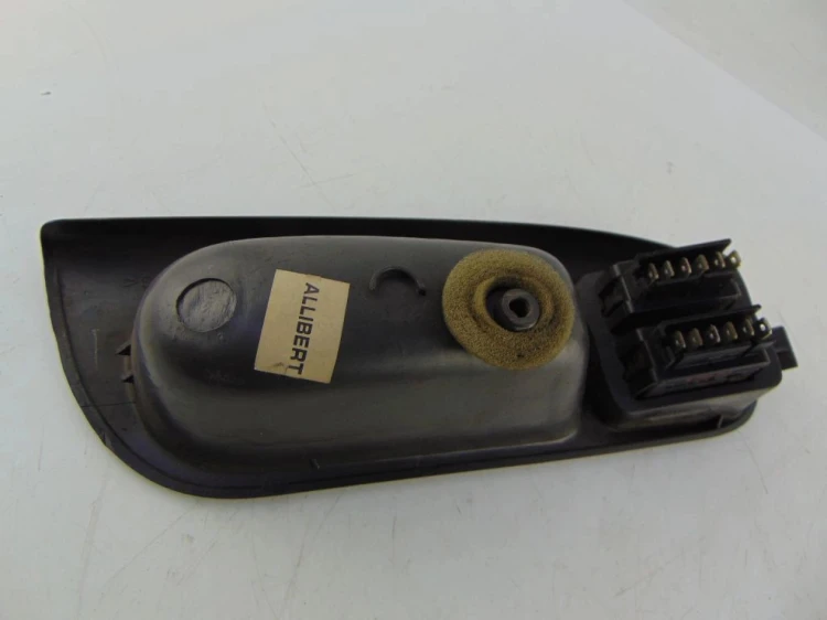 PANEL STEROWANIA SZYB RENAULT SCENIC I LIFT (1999-2003) 1.6 16V 7700431172
