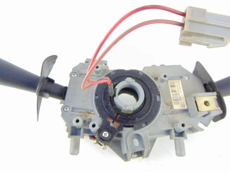 PRZEŁĄCZNIK ZESPOLONY RENAULT SCENIC I LIFT (1999-2003) 1.6 16V 7700428203