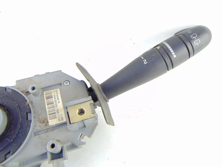 PRZEŁĄCZNIK ZESPOLONY RENAULT SCENIC I LIFT (1999-2003) 1.6 16V 7700428203