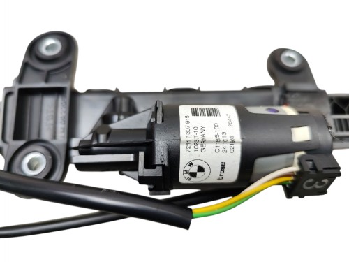 PODAJNIK PASA LEWY PRZÓD BMW F20 F21 F22 F23 F30 F31 F32 F34 F36