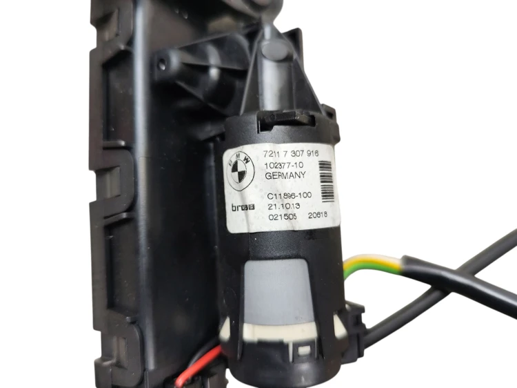 PODAJNIK PASA PRAWY BMW 4 F32 F82 F87 M2 M4 7307916