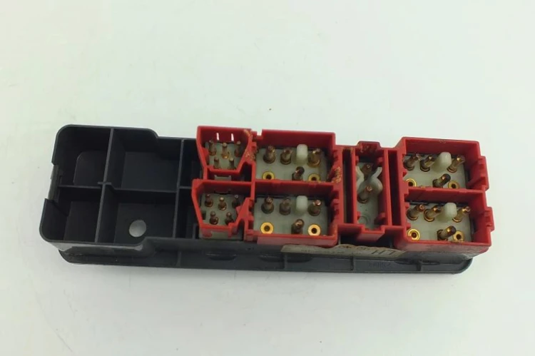 PANEL STEROWANIA SZYB VOLVO V40 I (1995-2004) 30815235