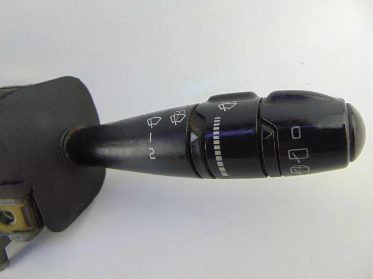 PRZEŁĄCZNIK ZESPOLONY RENAULT SCENIC I LIFT (1999-2003) 1.6 16V 7700428202