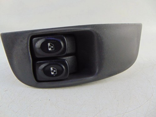 PANEL STEROWANIA SZYB RENAULT MEGANE I LIFT (1999-2002) 1.9 D 7700429069