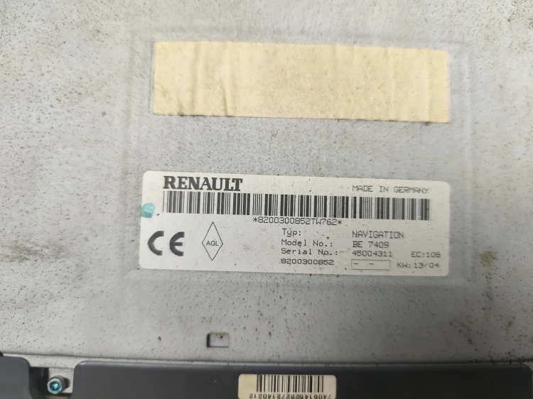 RADIO CD RENAULT SCENIC II (2003-2005) 8200300852