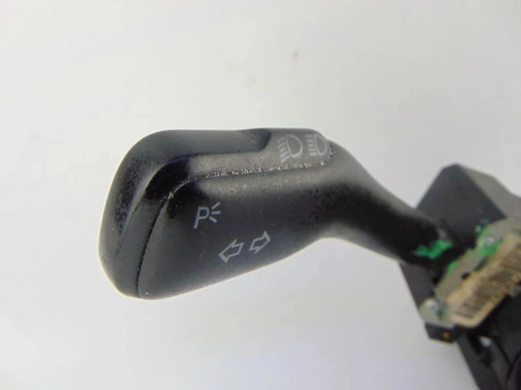 PRZEŁĄCZNIK ZESPOLONY VOLKSWAGEN GOLF IV 1.9 TDI 8L0953513