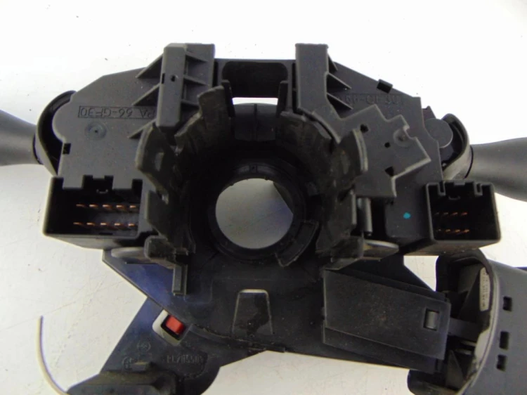 PRZEŁĄCZNIK ZESPOLONY FORD FOCUS MK1 1.8 TDCI 98AB-13N064-AH