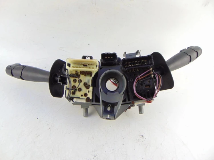 PRZEŁĄCZNIK ZESPOLONY RENAULT SCENIC I LIFT (1999-2003) 1.6 16V 7700428202